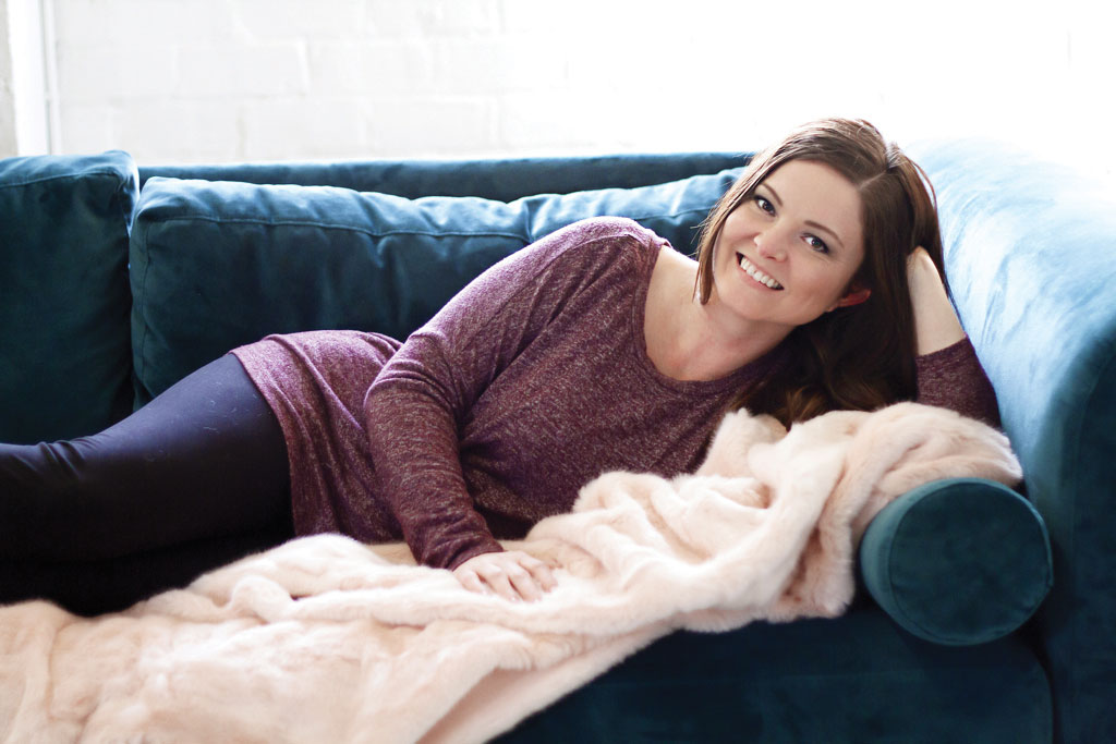 Cuddling therapy CITYVIEW